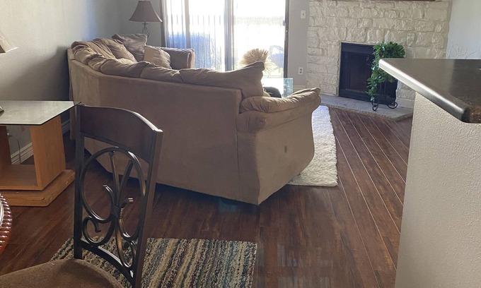 Lowry Field Condo | Seeking a cozy home away from home?