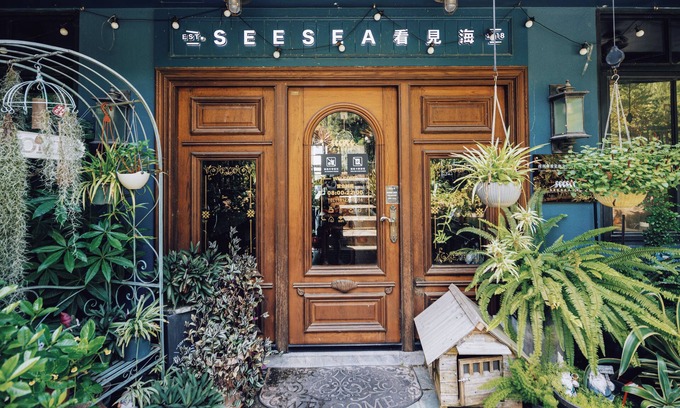 Futian CBD Hotel | sees the sea and sea view boutique B&B