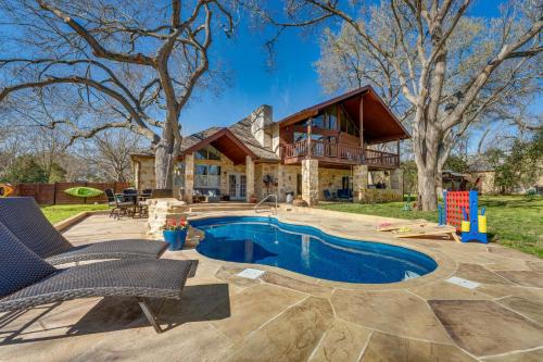 Seguin House | Seguin Riverfront Retreat Fishing Dock and Kayaks!