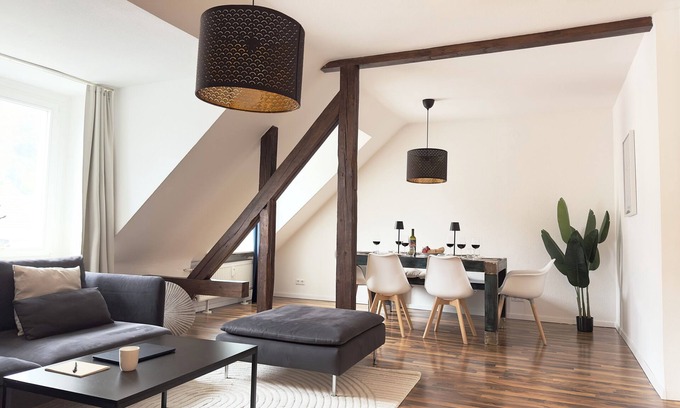 Weststadt Apartment | Sehr Großes Maisonette Apartment in Bestlage