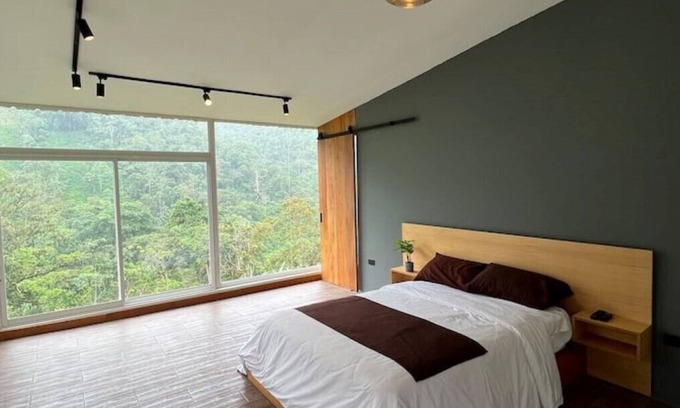 San Miguel House | Seiba Lodge