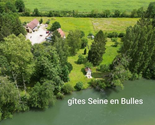 Merrey-sur-Arce House | Seine en Bulles