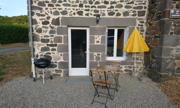 Les Roches House | SEJOUR AU COEUR DES VOLCANS