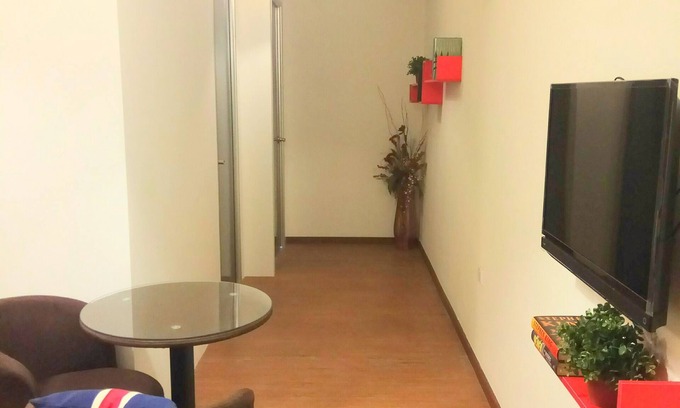 Shah Alam Condo | Sek.16 condo. Fully aircond. Beside KTM station, with hypermart & laundry below