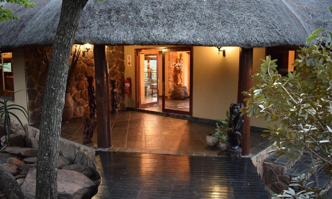Vaalwater Cabin | Sekala Private Game Lodge
