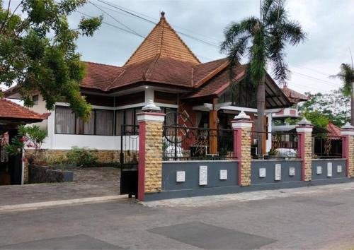 Banjarasri House | Sekar Wangi Homestay