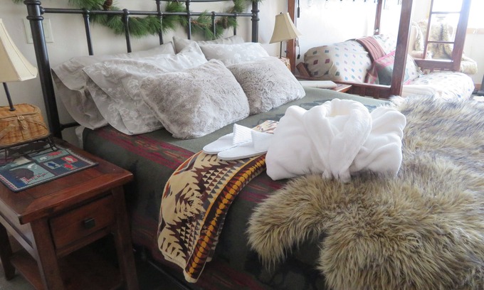 Parshall Apartment | Self care Spa amenities Remote wilderness location no crowds.nAdequate vehicle!