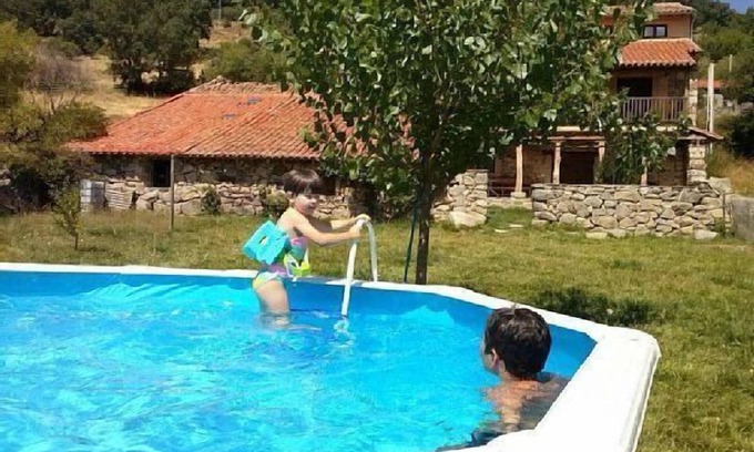 Navalperal de Tormes Cottage | Self catering La Tablilla y La Terraza for 4 people