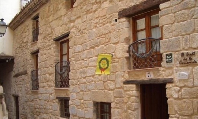 Horta de Sant Joan Cottage | Self catering El Trull de la Comanda for 8 people