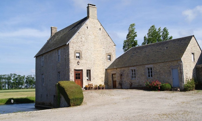 Mandeville-en-Bessin House | Self catering Gite in XVIth house near Bayeux and the Beaches for up to 10 pers