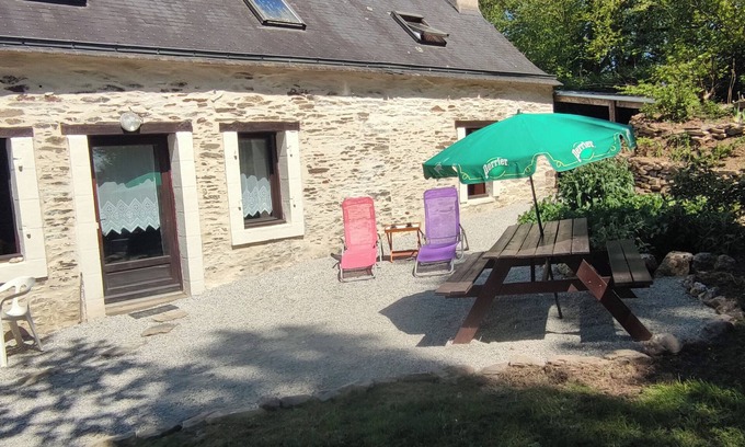 Pleyben House | self-catering cottage for 7 persons with animals