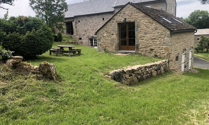 Prunieres House | Self-catering cottage in a hamlet
