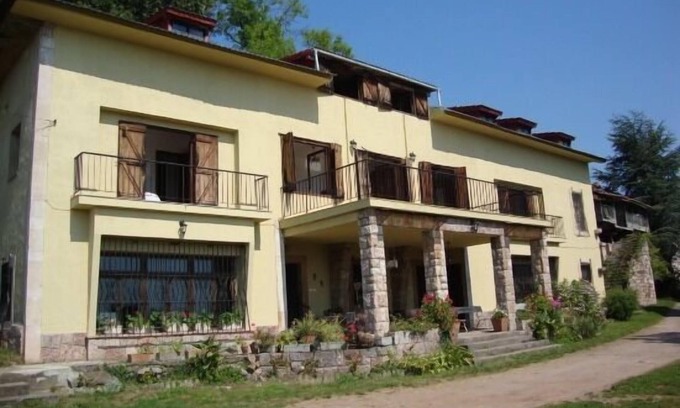 Baselgas House | Self catering La Casona de la Garaba for 14 people