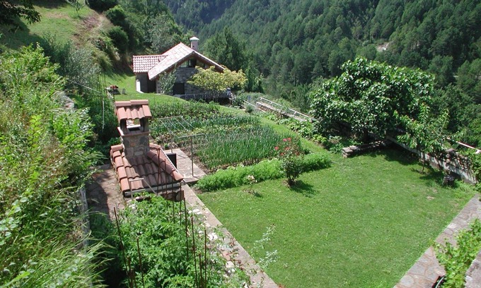 Salinas Cottage | Self catering O Molín de L'Irués y A Ceresera for 4 people