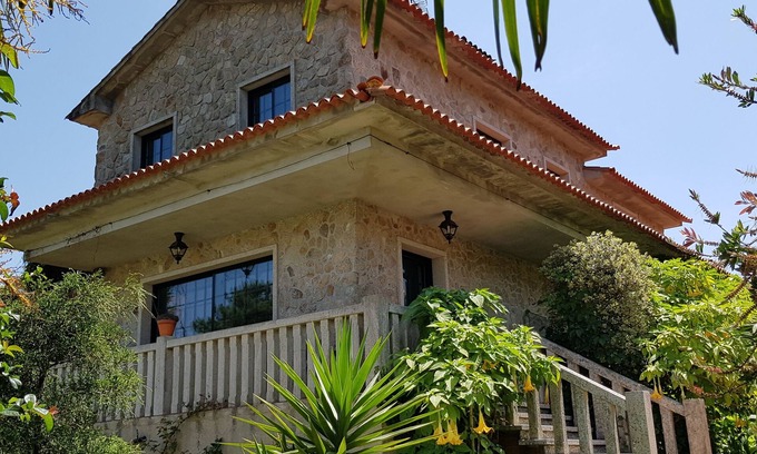 Ribadumia Cottage | Self catering O Sotear de Puxafeita for 6 people