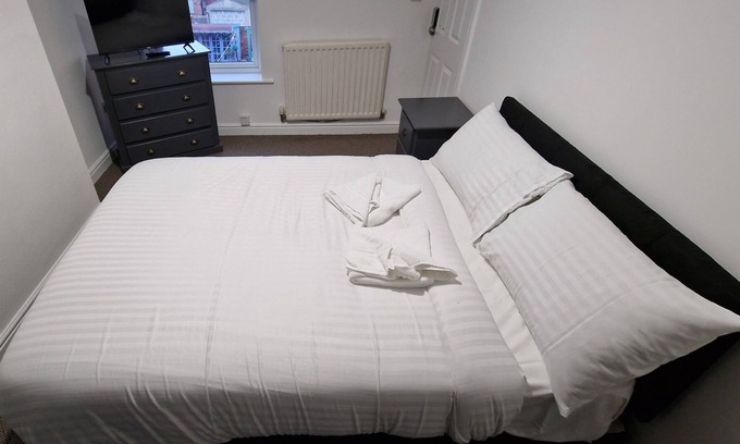 Doncaster House | Self Check In Apartment Doncaster