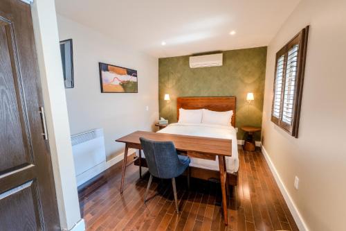 Latin Quarter Apartment | Self Check-In Boutique Hotel - Quartier latin - Room 203