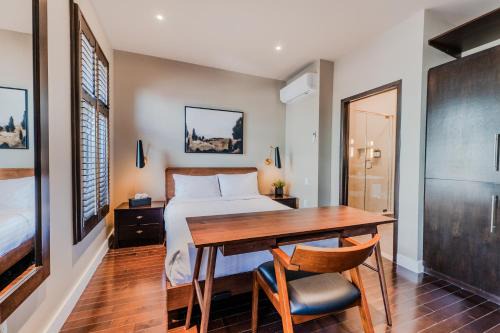 Latin Quarter Apartment | Self Check-In Boutique Hotel - Quartier latin - Room 302
