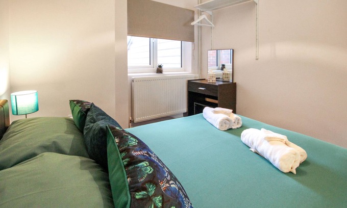 High Wycombe Apartment | Self-contained 1 bed apartment Town Center High Wycombe