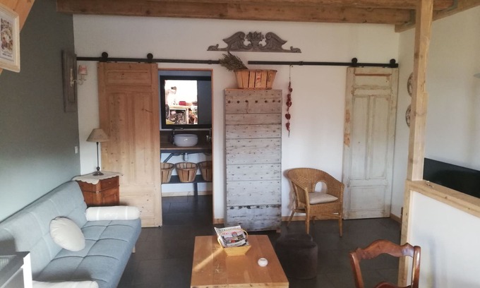 Tarascon Apartment | Self-contained accommodation, private grounds, jacuzzi, near Avignon, Nîmes, Arles