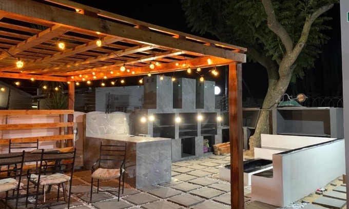 Flora Park House | Semeni Asante Guesthouse