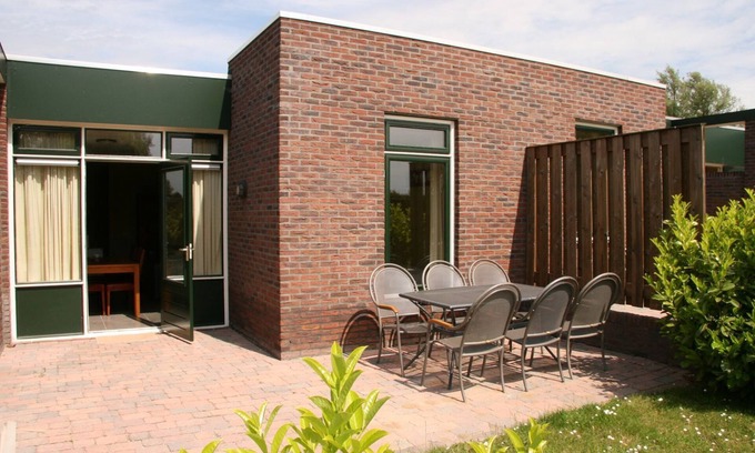 Terwolde House | Semi-detached bungalow for 6 people.