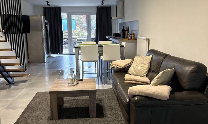 Herbeumont House | Semi-detached house