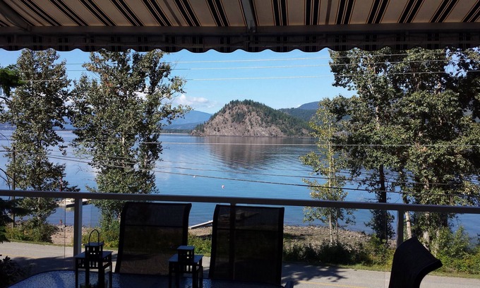 Blind Bay Cottage | Semi Lake front w/dock & buoy, westerly view, pet friendly, sleeps 8,