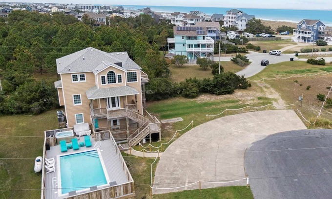 Rodanthe House | Semi-Ocean front property with direct access to beach from property