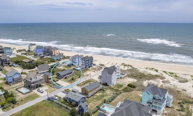 Rodanthe House | Semi-oceanfront/pet friendly/4 br - Mahalo House. Steps to beach