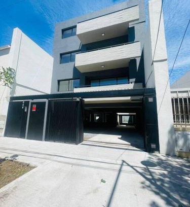 San Isidro Apartment | Semi Piso centrico con cochera