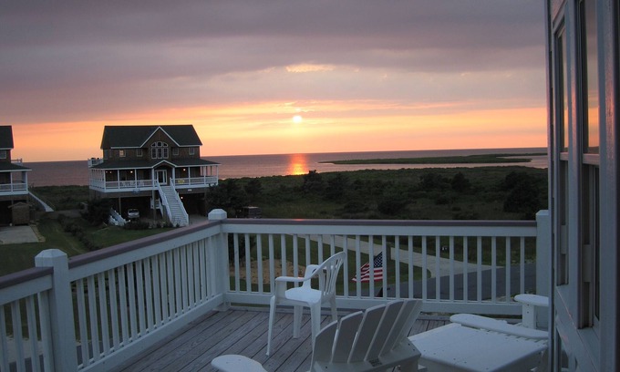 Wind Over Waves House | Semi-Soundfront Dog Friendly w/Pool, Hot Tub, Game Room, Community Boat Ramp