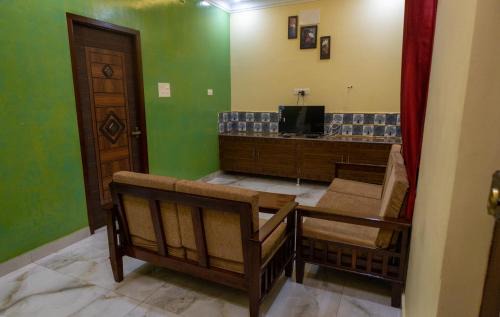 Pondicherry Beach Hotel | Sendhur Nivas