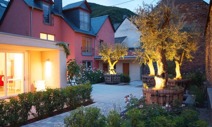 Senheim House | Senhalser Höfe, garden house ✸✸✸✸✸