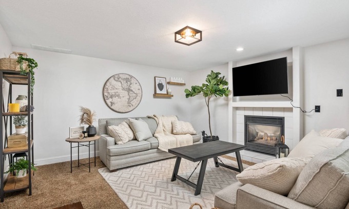 Old Evergreen Highway House | Sensationally Furnished *Hot Tub*, Pet Friendly, Game Room w/Ping Pong, Foosball, Darts, Etc