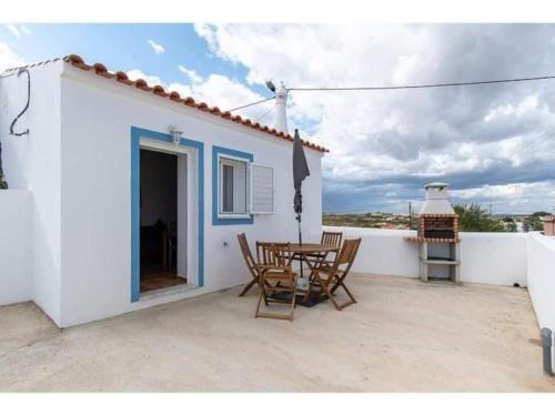 Murteira de Baixo House | Sentinela Place