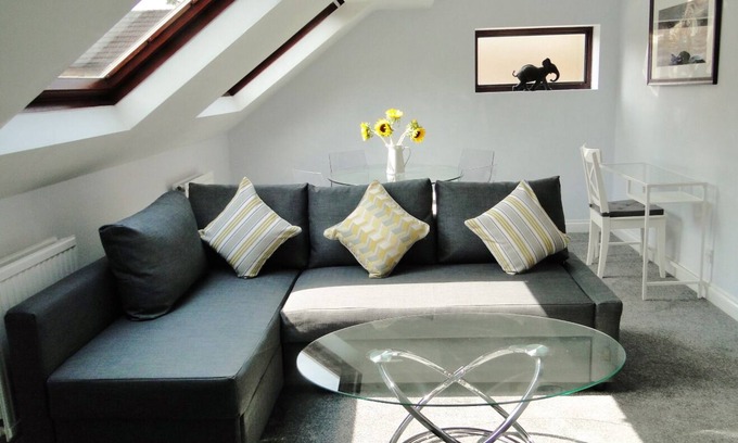 Oxford Apartment | Separate Annex. Private Entrance