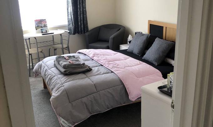Boscundle Apartment | Sept to March just 85 per night, 2 nights minimum