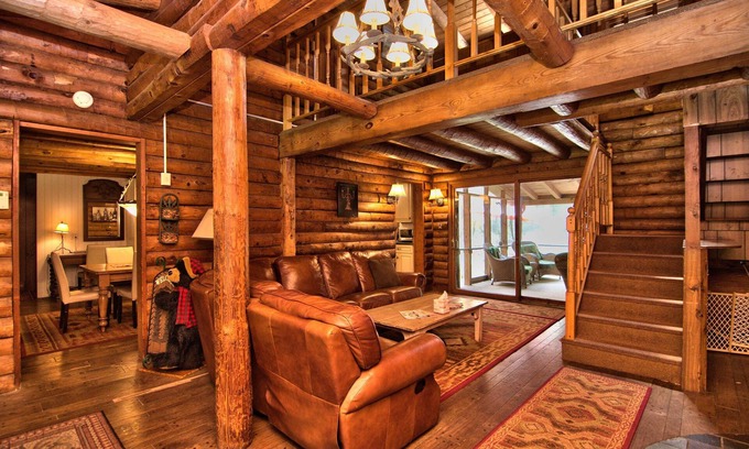 Jonas Cabin | SEPTEMBER DEAL - FREE NIGHT WHEN BOOKING A WEEKEND - ASK FOR DETAILS!
