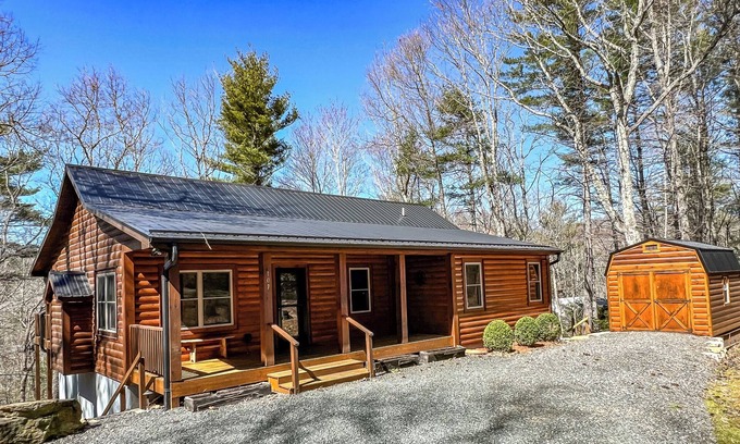 Fleetwood Cabin | September Nights-Soak in Your Private HotTub Under the Stars @WhisperingPines