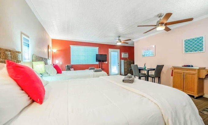 Visalia Apartment | Sequoia Parks, Coast, Wineries, Skiing All Day Trips. Home has hot tub, outdoor