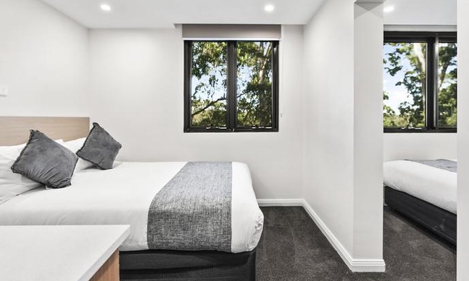 Gordon Hotel | Seranin Gordon