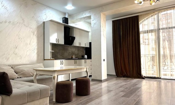 Kentron Apartment | Serene 2-bedroom apartment in Yerevan