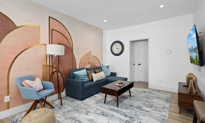 North Central House | ★SERENE 2B2B 5mins. DRIVE TO ROSE BOWL STADIUM★