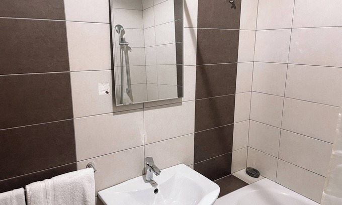 North Ridge Apartment | Serene 2BR at Ridge, Wi-Fi/DSTV