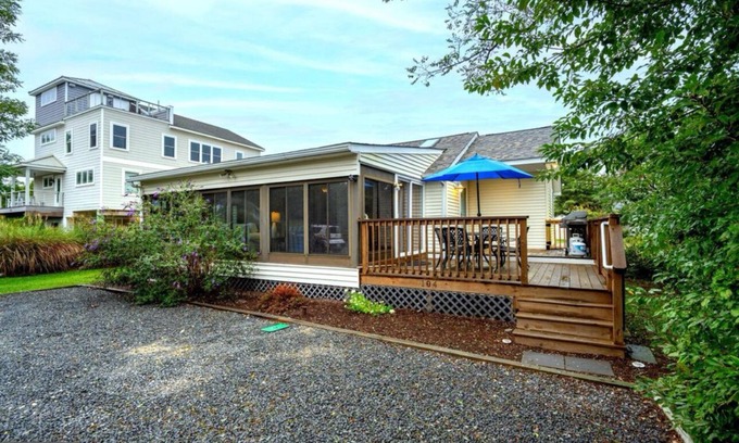 Milton Cottage | Serene beach cottage a short walk from beautiful Broadkill Beach. Pet friendly!