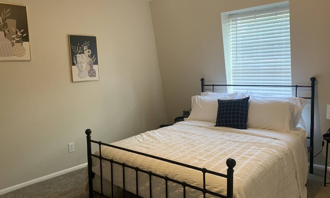 Winston - Salem Condo | Serene Condo Retreat