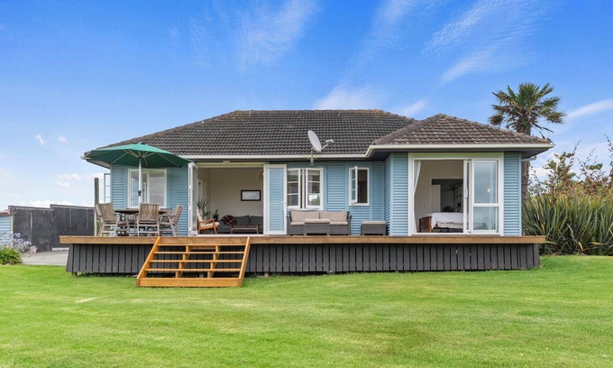 Waipu House | Serene Cove Escape - Waipu Holiday Home
