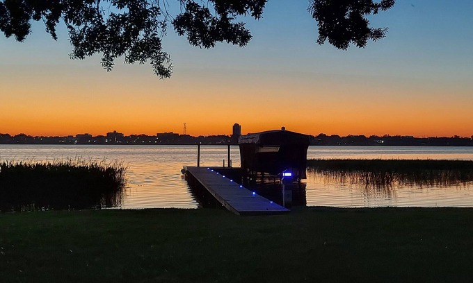 Winter Haven Apartment | Serene, Cozy, Lakefront Home with covered porch on the Lake
