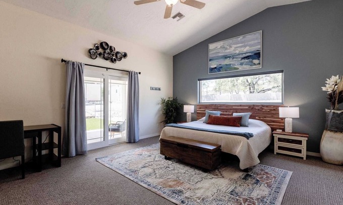 Cottonwood-Verde Village House | Serene Desert Escape: Views, Firepit & Workspace